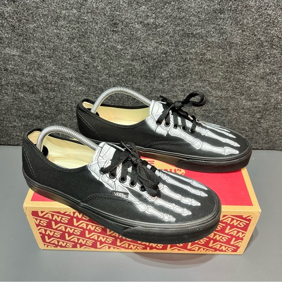 Vans Men's “X-Ray Skeleton Feet” Authentic Lace Up Shoes Size 10 - Picture 8 of 13